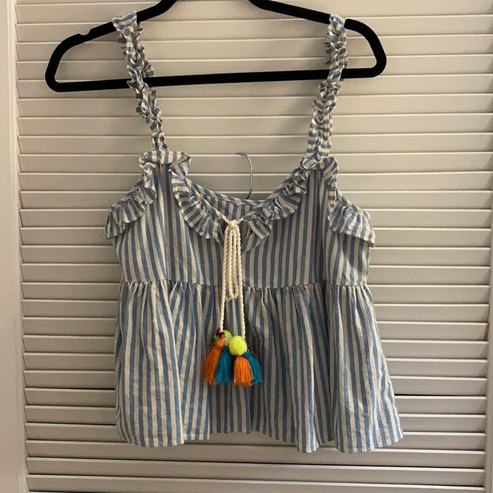 Pompom top